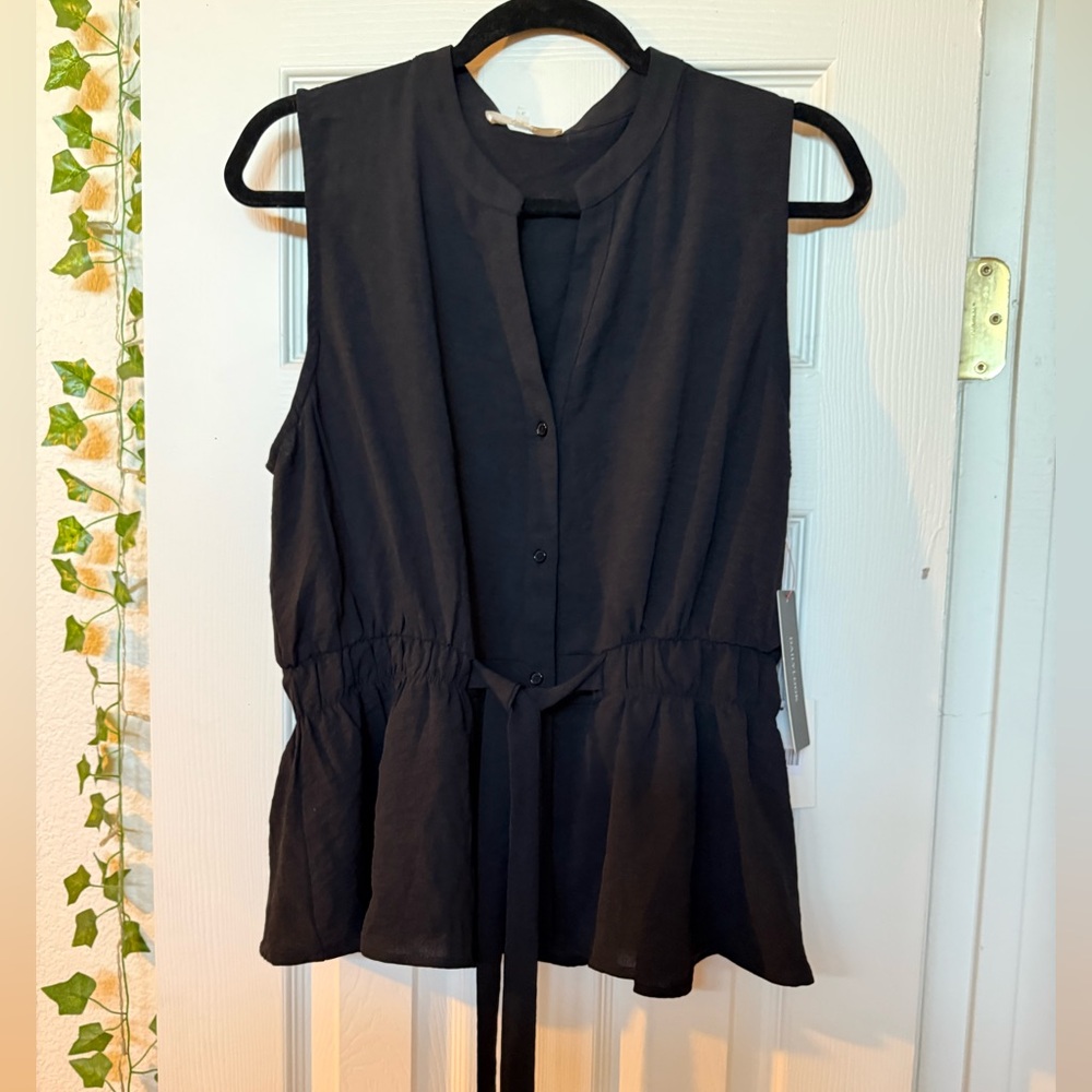Black Sleeveless Button-Up Top